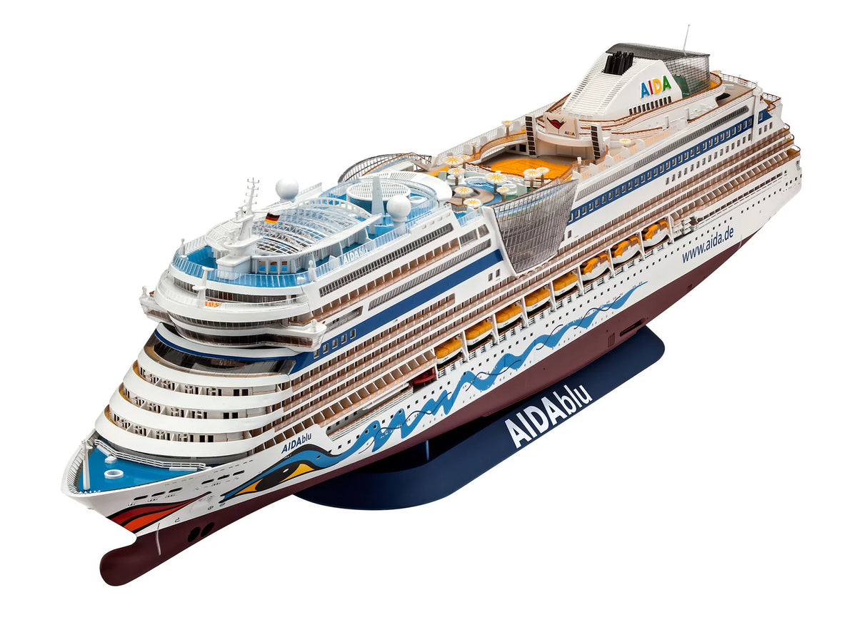 Cruise Ship AIDA (AIDAblu, sol, mar or stella)