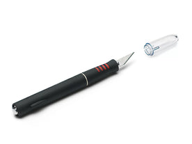 Hobby knife with replacement blades