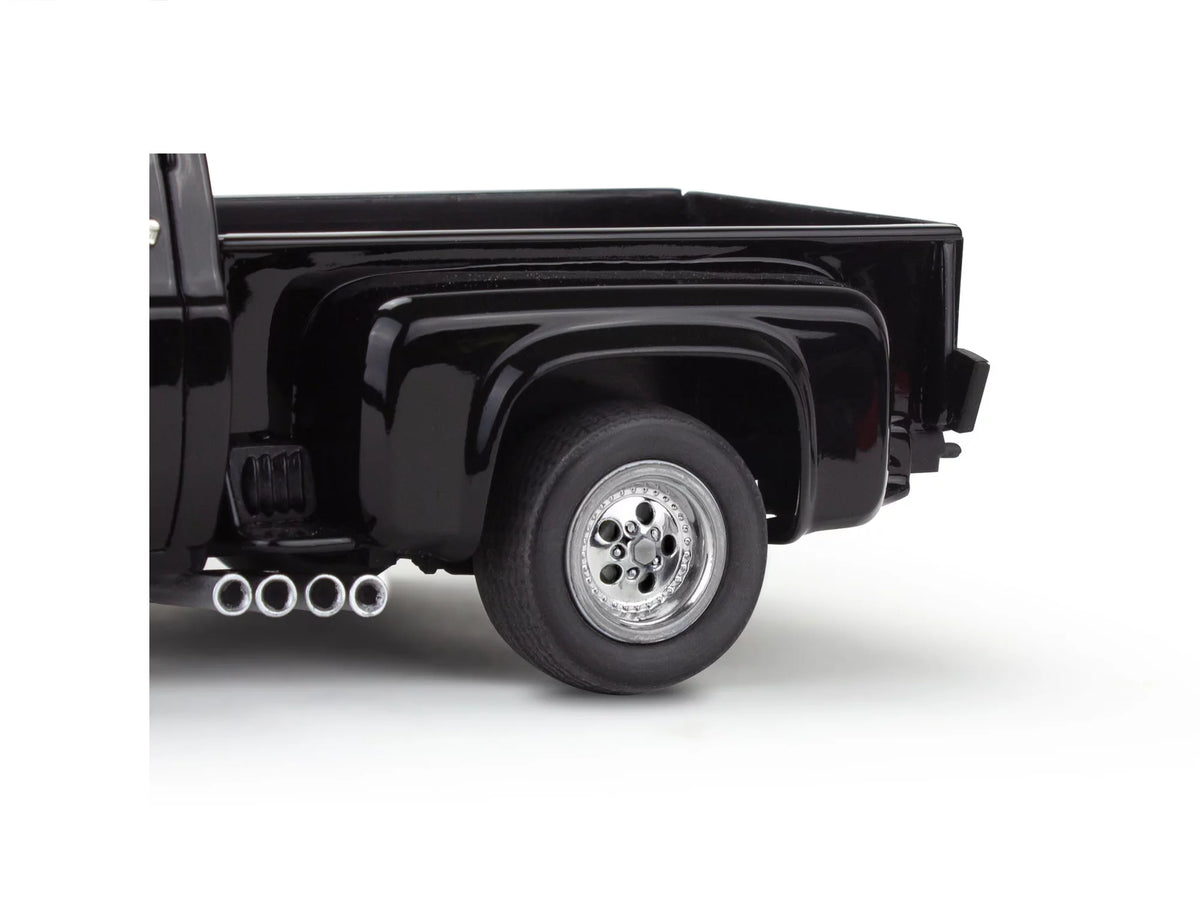 ‘77 Chevy® Street Pickup