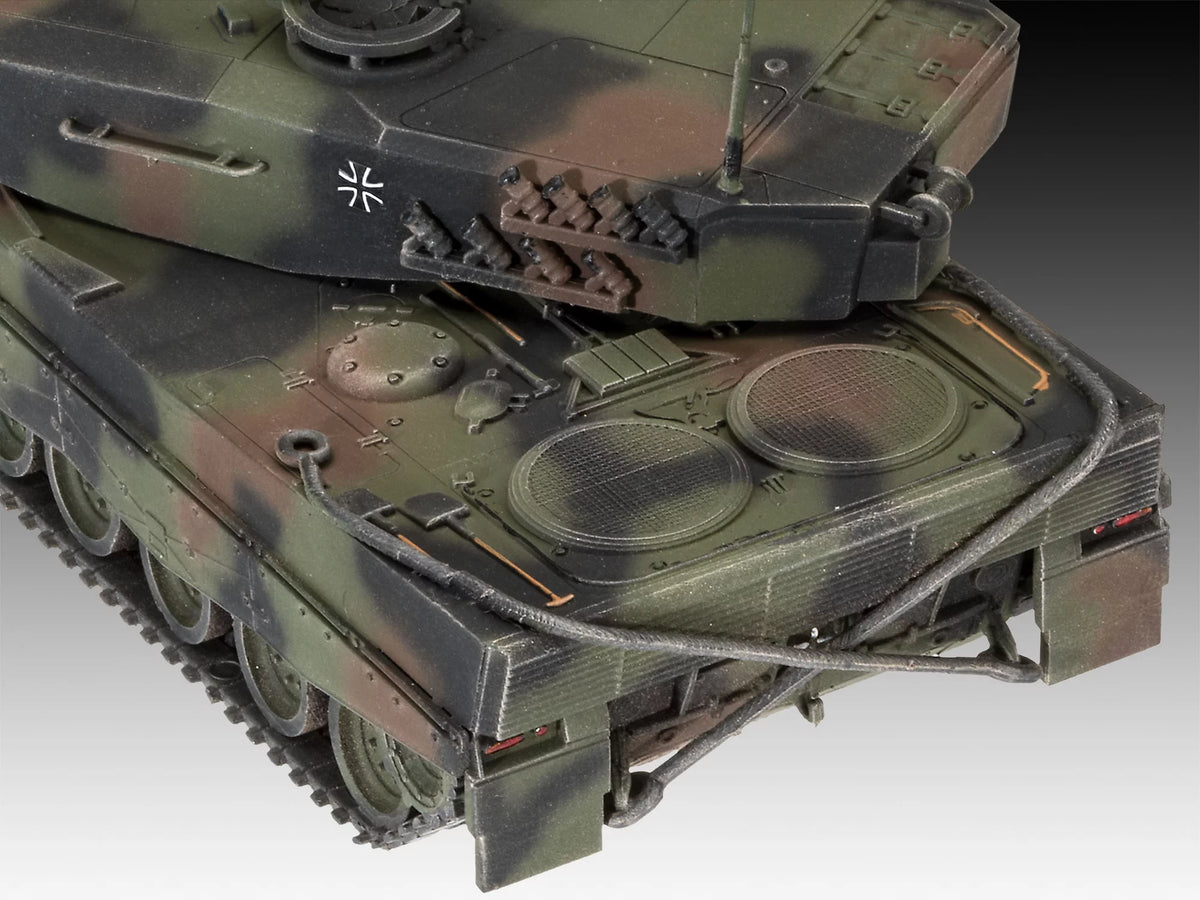 SLT 50-3 "Elefant" + Leopard 2A4