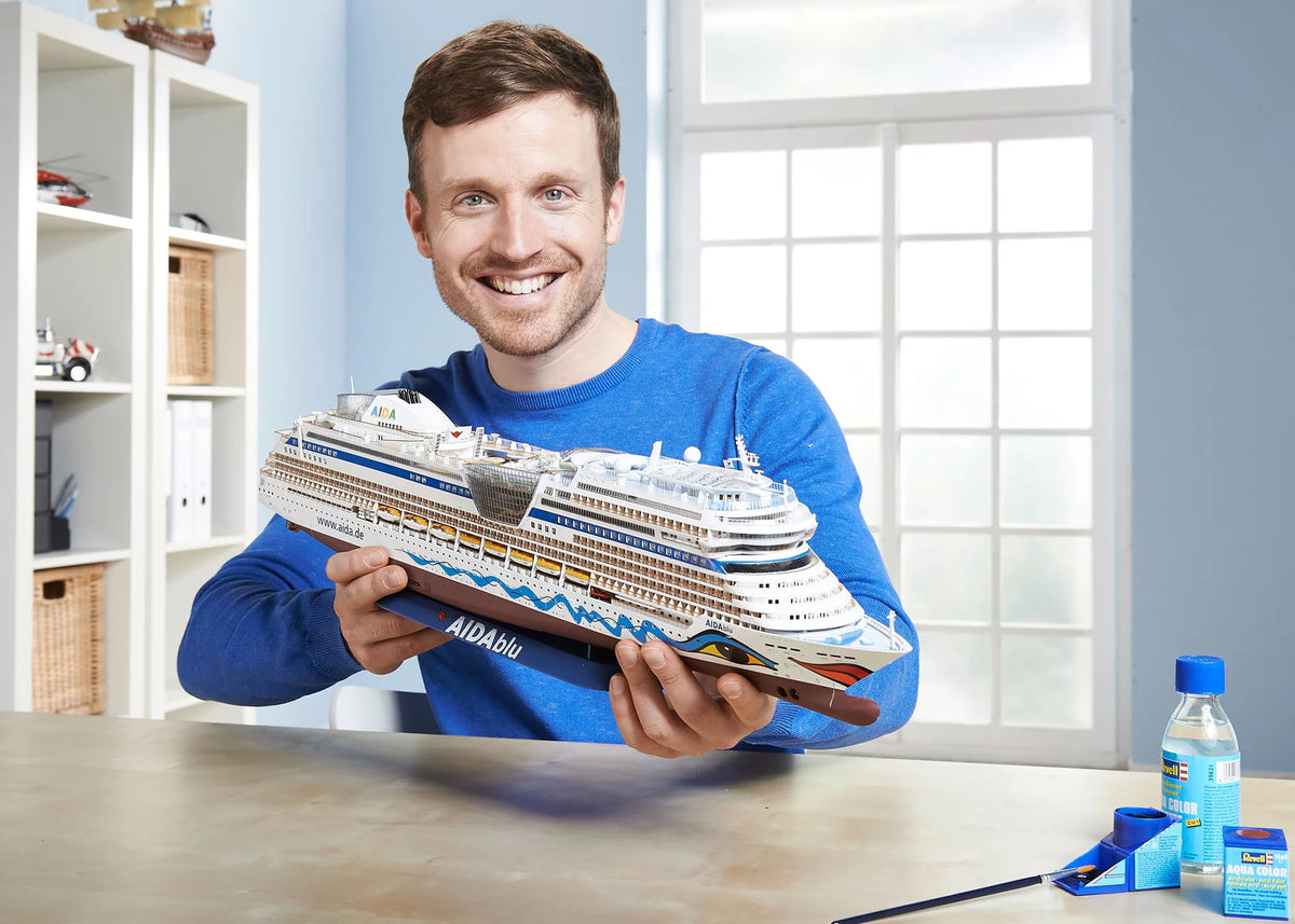 Cruise Ship AIDA (AIDAblu, sol, mar or stella)