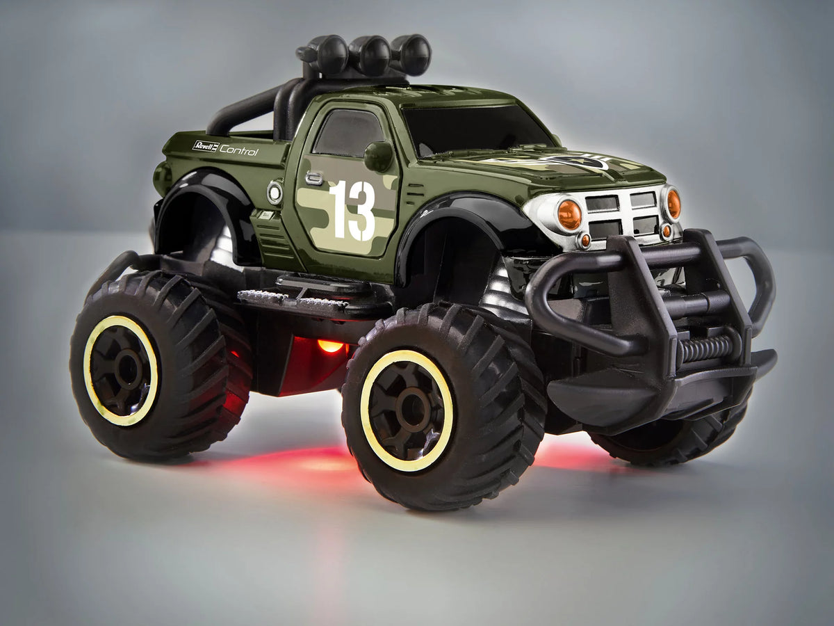 RC Car Dodge RAM "Field Hunter"