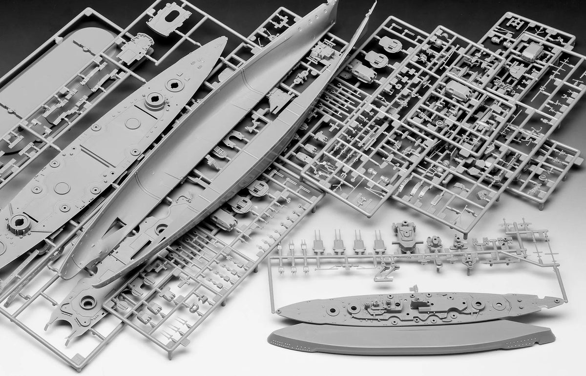 Geschenkset  The Legendary Bismarck (1:700-1:1200)