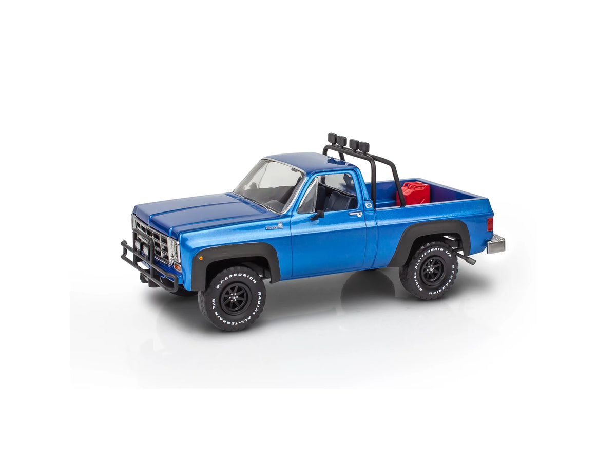 78 Chevy 4x4 Pickup + Malibu GP Virage and Trailer