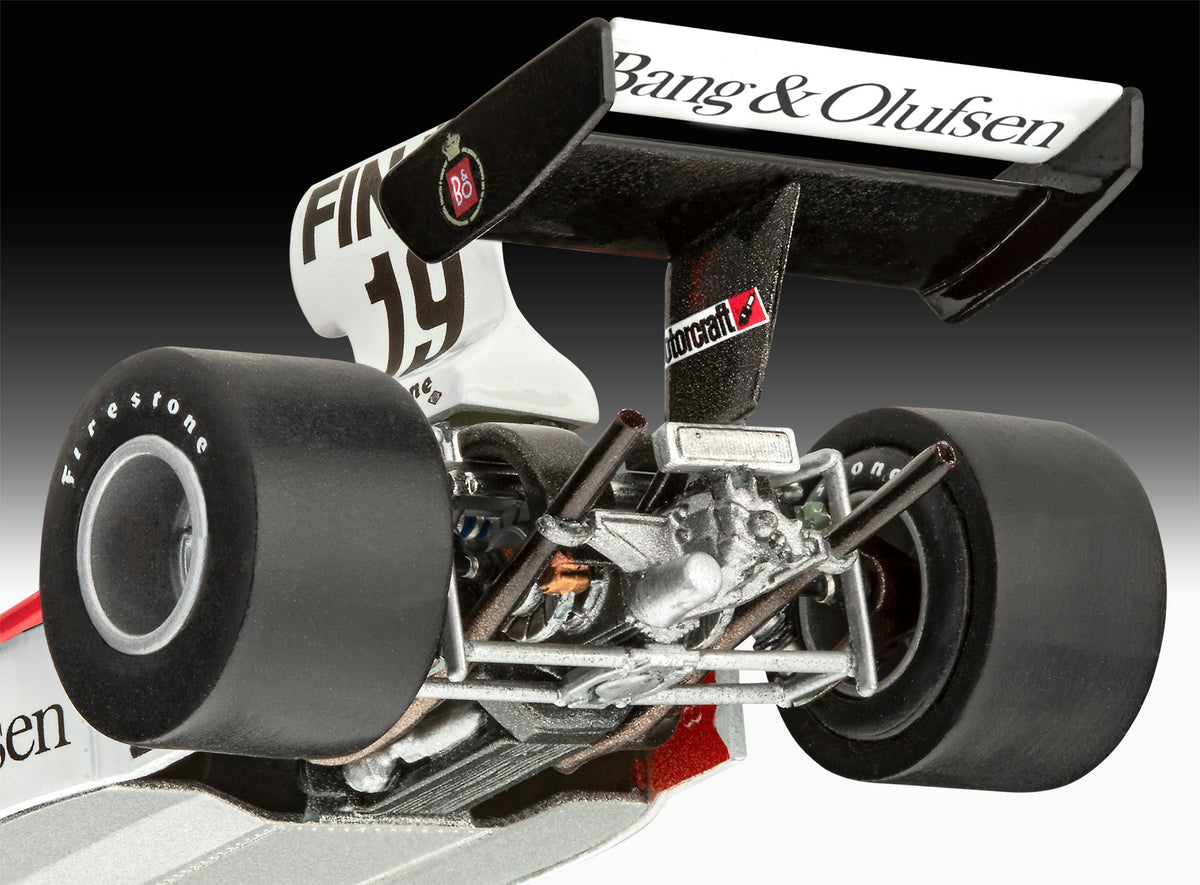 Model Set Surtees TS16/03
